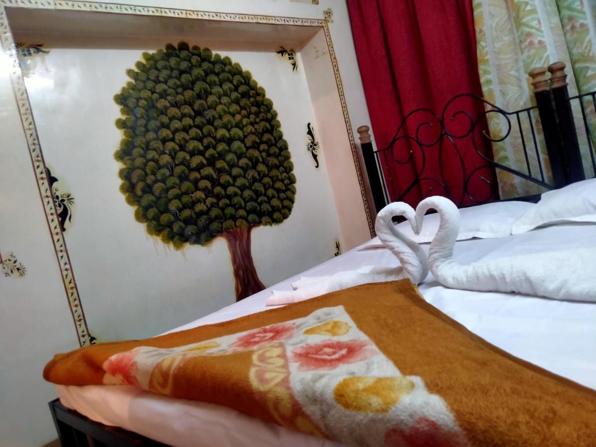 Golden Dreams Guest House จ๊อดปูร์ ภายนอก รูปภาพ