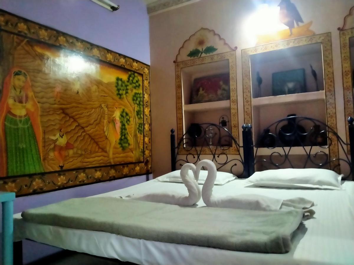 Golden Dreams Guest House จ๊อดปูร์ ภายนอก รูปภาพ